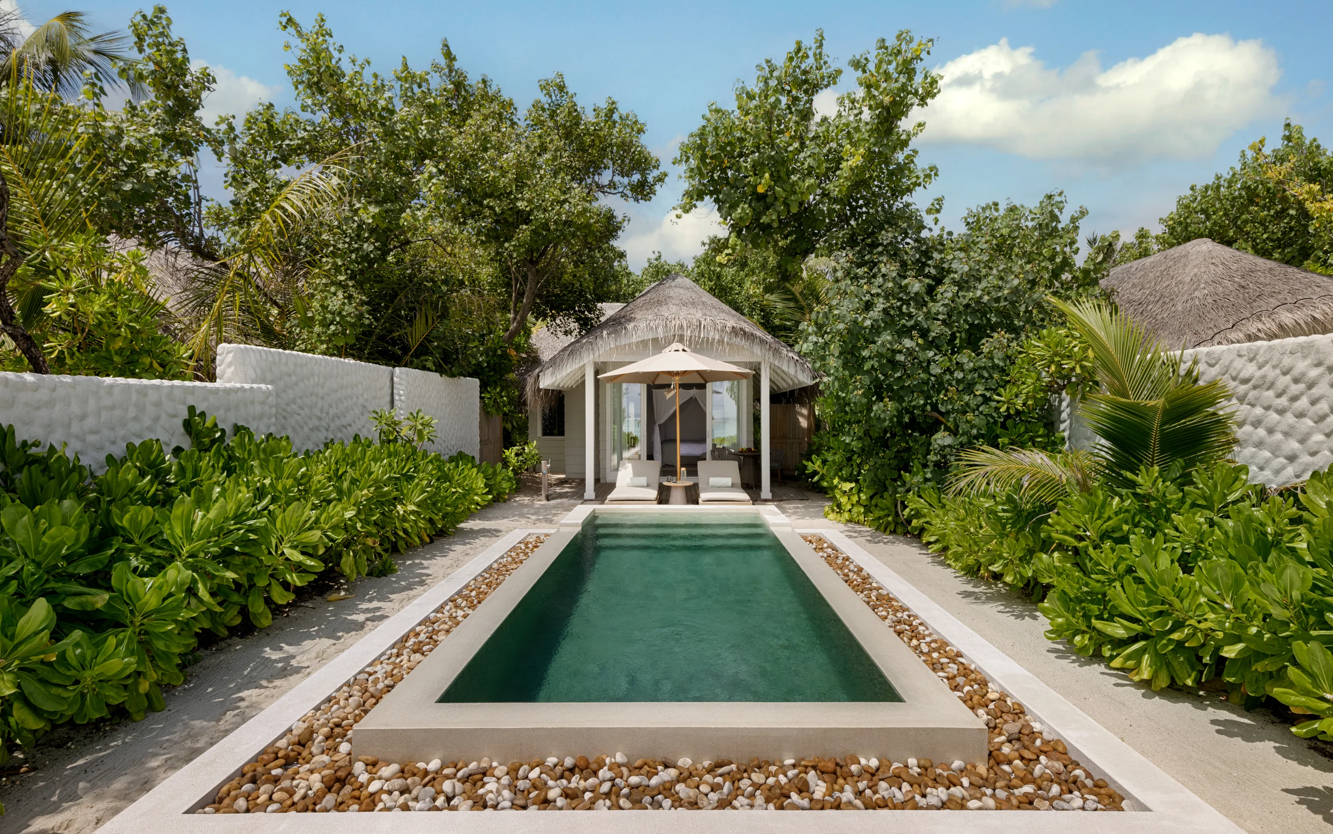 - 1,087 sq. ft. / 101 sq. m. - Max guests 2 - View: Ocean - 1 Bedroom