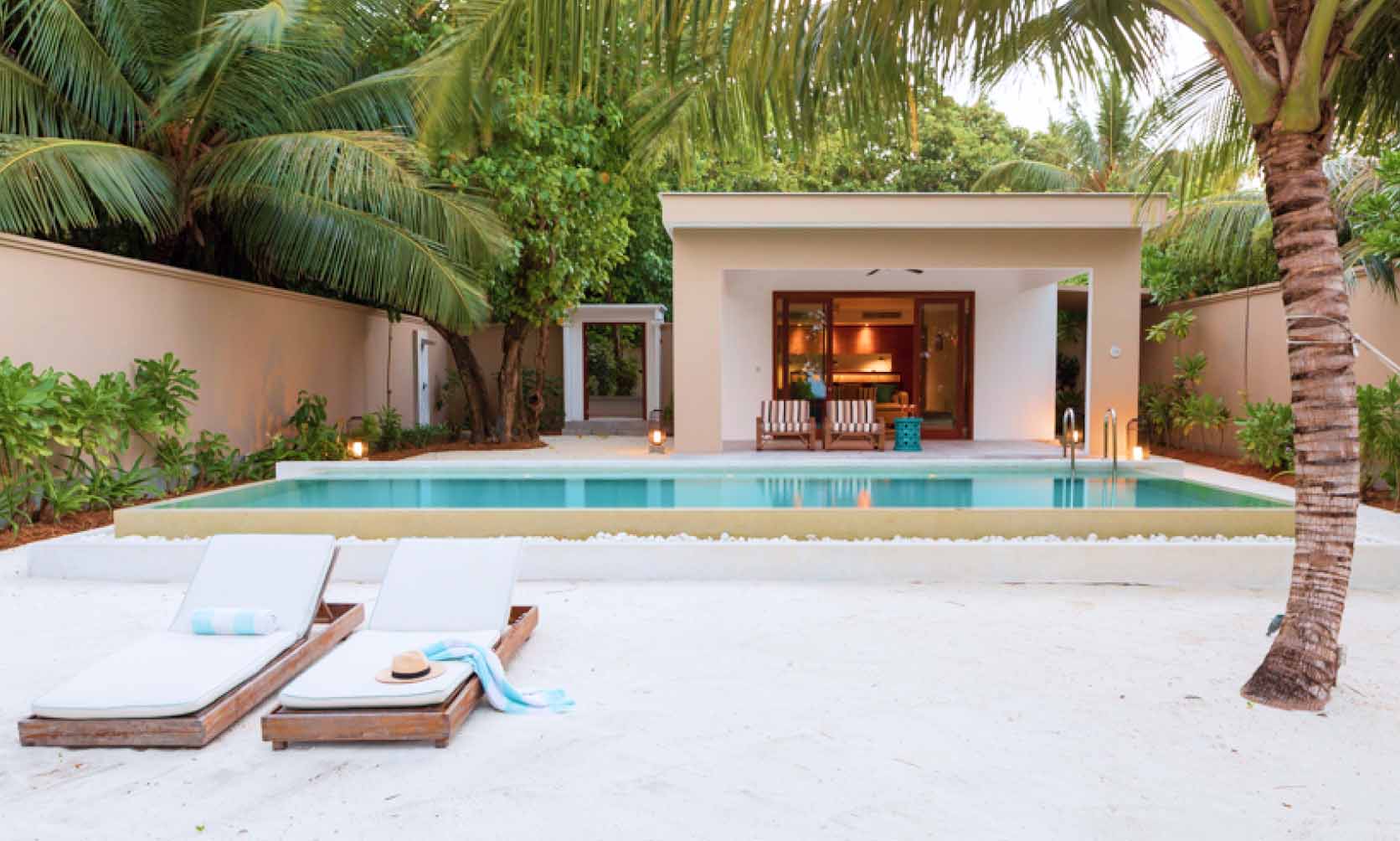 - Absorb a dose of vitamin sea in a beach haven on the glittering sand Coconut palms sway while you recline on the pristine beach next to your private pool or stroll down the intimate white sand, where the only footsteps are your own - 1 bedroom 470 sqm - Beach Hammock - Direct Access to Beach