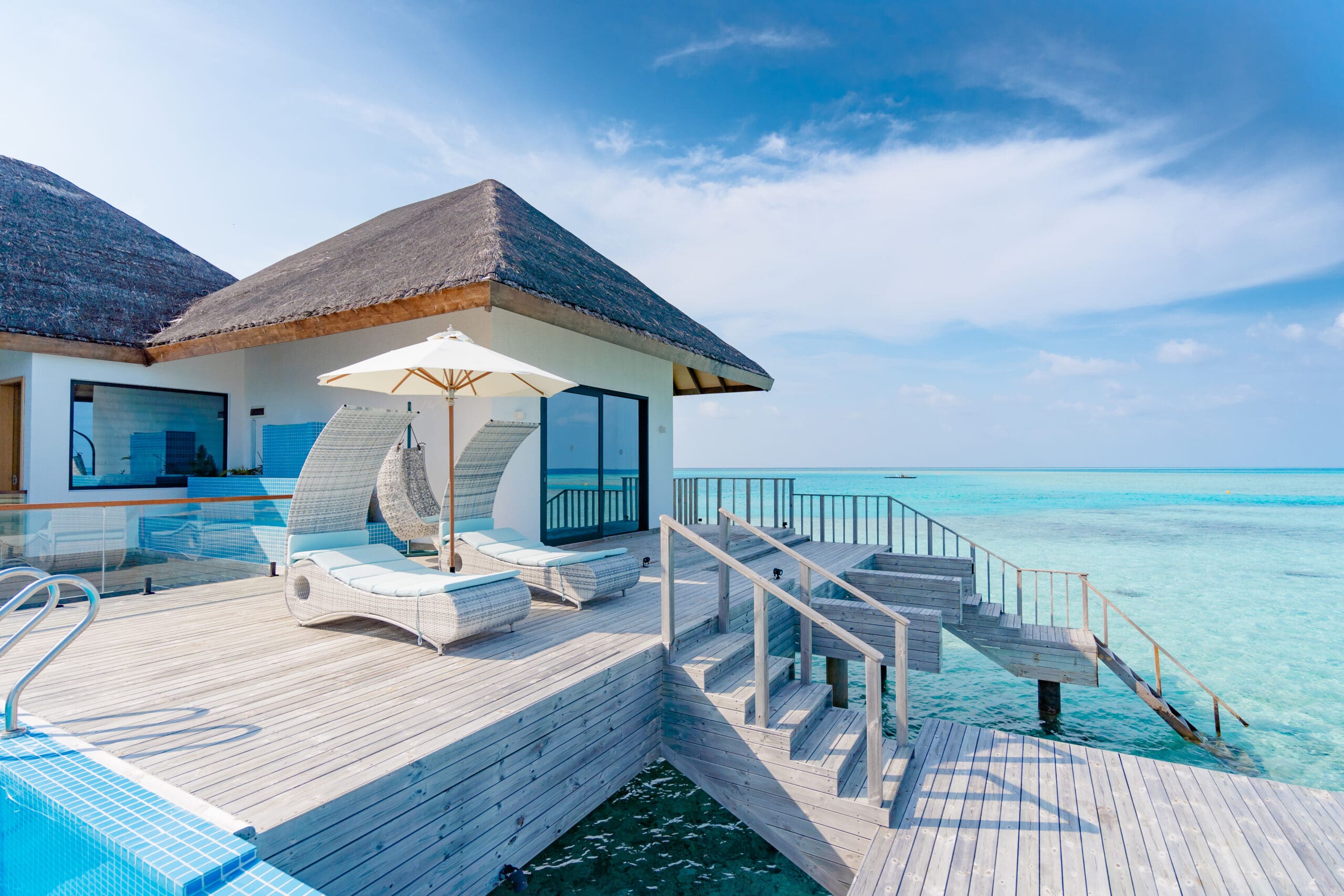 - 6 Person Guests - 370 sqm Size - Ocean View
