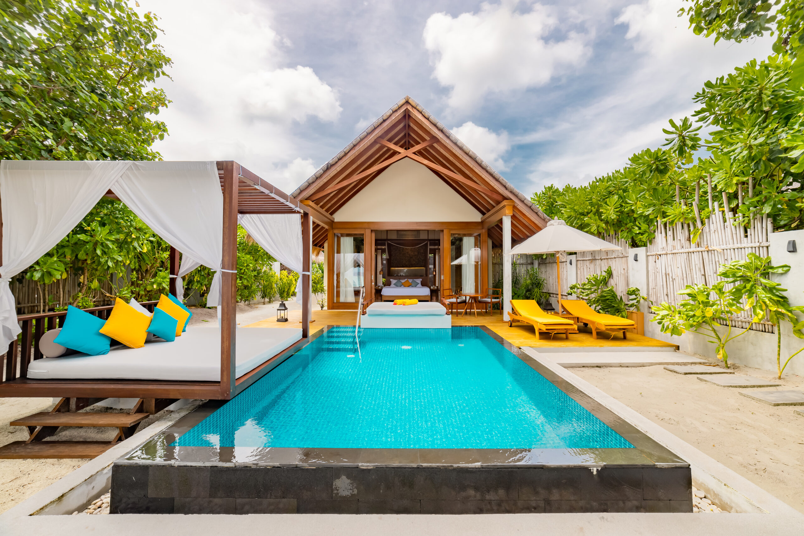 - 3 Adults OR 2 Adults & 2 Children - 1 King Bed - 155 SQM