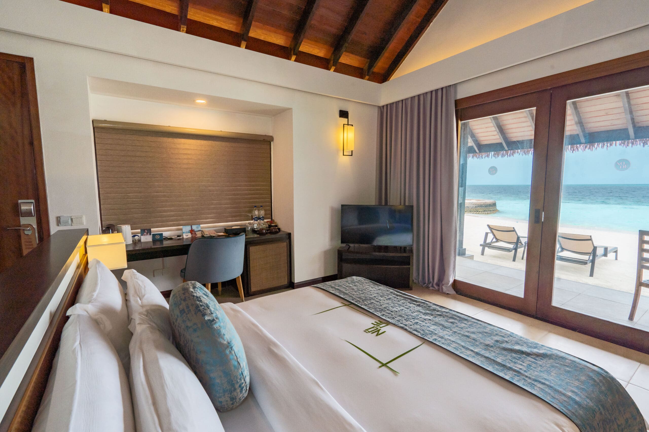 - 3 Person Guests - 62sqm Size - Seaview