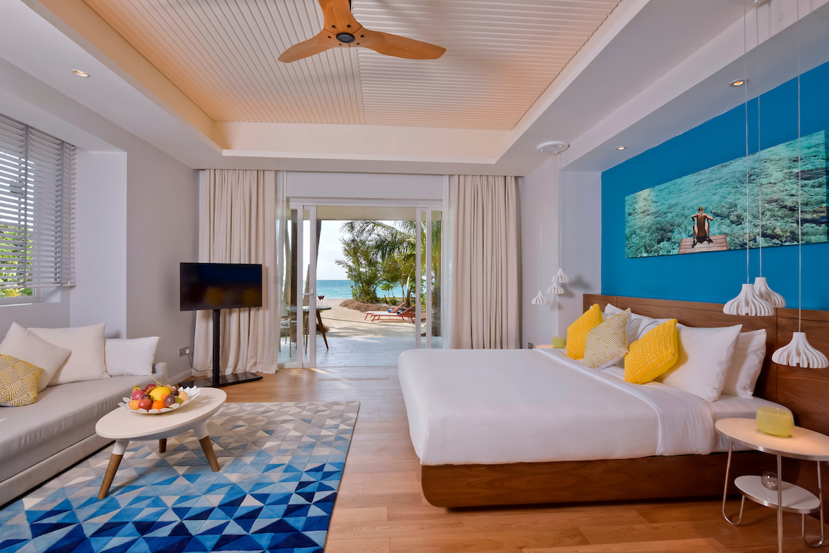 - 97 m² - Situated along the main beach - Suitable for families and friends - 2 adults + 2 kids - Free Wifi - In room entertainment system with 40 inch LED TV - Mini bar / Hair Dryer / Safe - Coffee Machine - A bubbly ambient swirl pool to soothe and chillax - Semi-outdoor bathroom with bathtub, rainfall shower and day bed