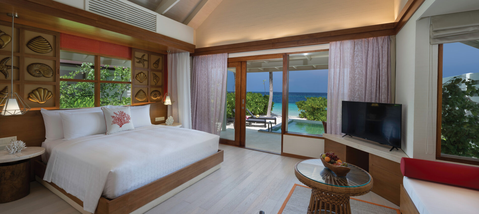 - Experience relaxation at its best in this breezy, sun-lit one bedroom beach villa Lush tropical gardens and palm trees ensure perfect privacy - Occupancy 2 Adul - King bed - Villa Size 62 - Private 8 M² Pool