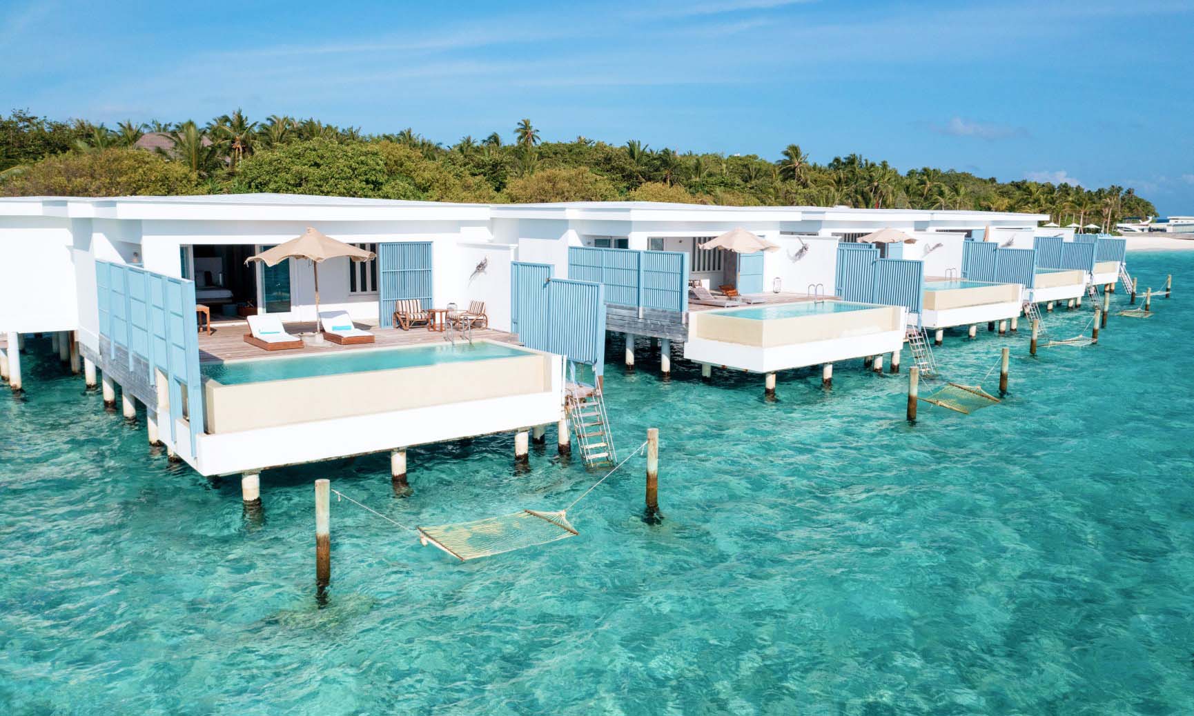 - Relish in endless lazy days in a lagoon hammock on the terrace of your Maldives private villa, soaking up a panorama of infinite blues Ponder the slow life from your expansive pool Then marvel at the fiery sunset painting the sky every evening pure mindfulness - 1 bedroom 220 sqm - Overwater - Ocean View