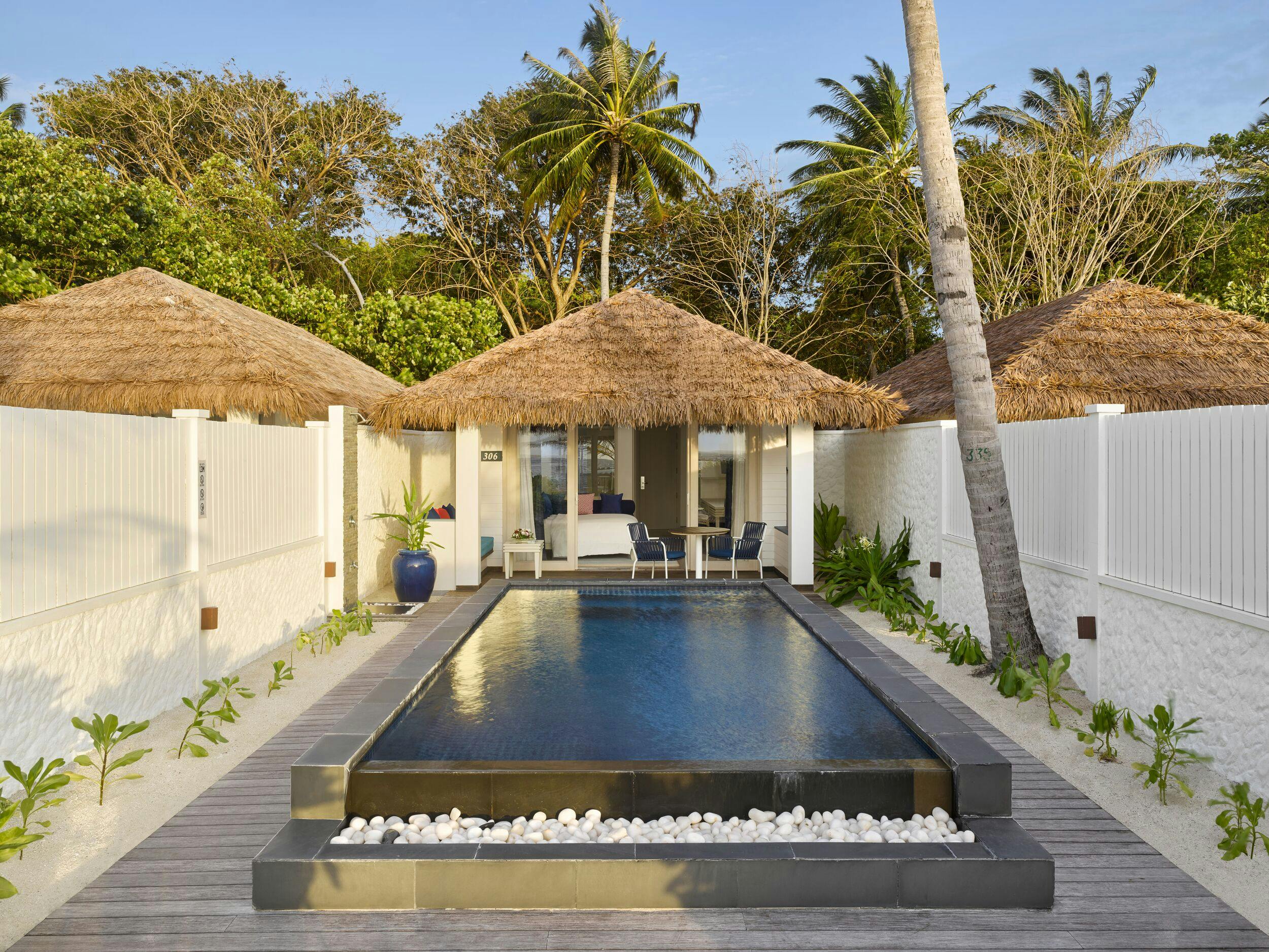 - Size: 140 - View: Ocean Vie - Beds: Double Bed + Sofa Be - Max. Occupancy: 3